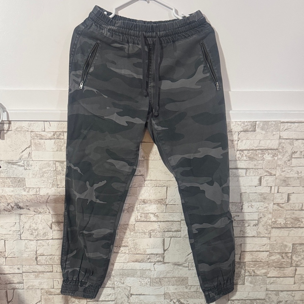 TNA Camo Joggers - Black and Gray